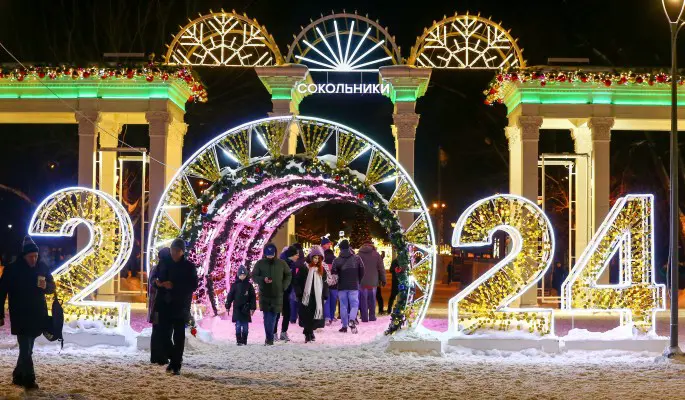 Собянин: В новогодние праздники в Москве пройдет около 200 крупных мероприятий