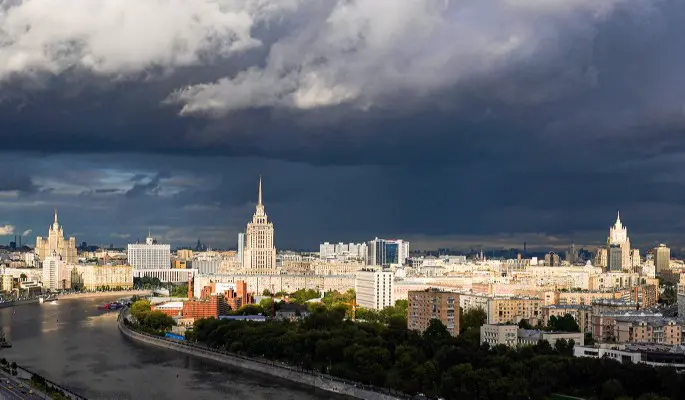 Собянин: Городские службы делают все необходимое для устранения последствий урагана