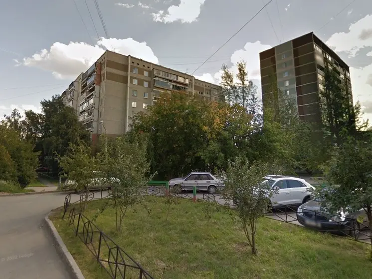 Ночью в Екатеринбурге мужчина стрелял из автомата