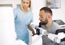 Свердловские ветераны СВО получают новые льготы от Соцфонда и поддержку sverdlovskie veterany svo poluchayut novye lgoty ot soczfonda i podderzhku-stanural-ru-174644661200-0