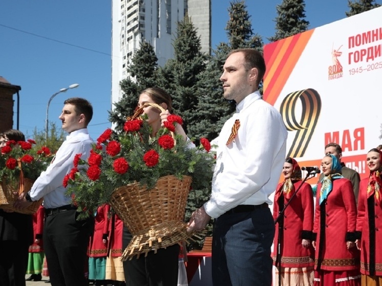 На СвЖД чествуют ветеранов ВОВ и устанавливают памятные знаки