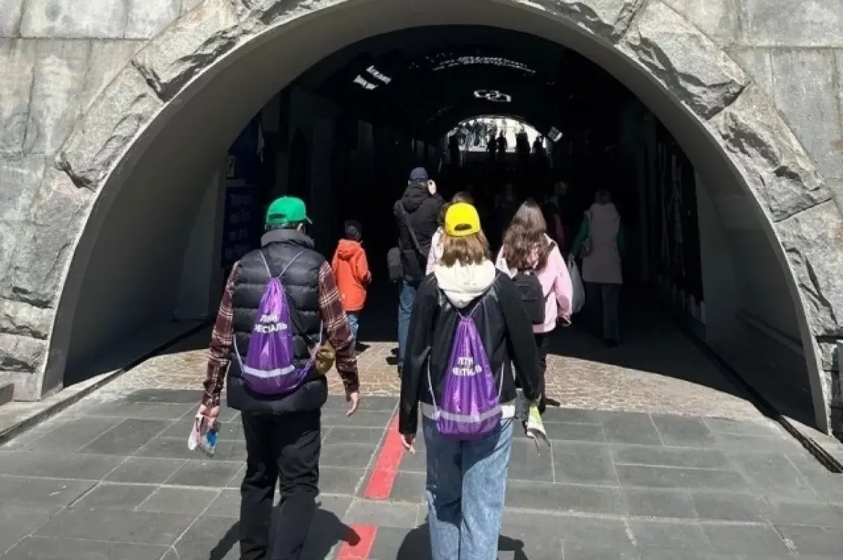 УБРиР и Алексей Долгов приглашают на Майскую прогулку по Екатеринбургу-0