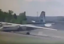 Успешная эвакуация после посадки Ан-24 в аэропорту Киренска, Иркутская область uspeshnaya evakuacziya posle posadki an24 v aeroportu kirenska irkutskaya oblast-stanural-ru-174826028200-0