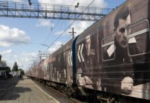 В Кургане 8 мая состоялась встреча ретропоезда и Эшелона Победы v kurgane 8 maya sostoyalas vstrecha retropoezda i eshelona pobedy-stanural-ru-174654133600-0