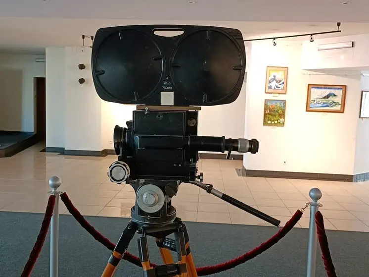 Актриса из Екатеринбурга появилась в Каннах в «мифическом» платье