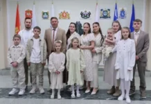 Владимир Путин поздравил Евгению Радионову с юбилеем в Сочи vladimir putin pozdravil evgeniyu radionovu s yubileem v sochi-stanural-ru-174853143300-0