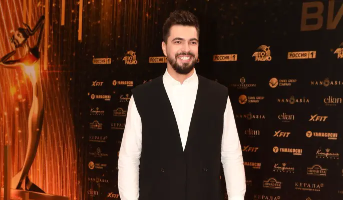 "Штаны разошлись на причинном месте": звезда шоу "Маска" оконфузилась на сцене