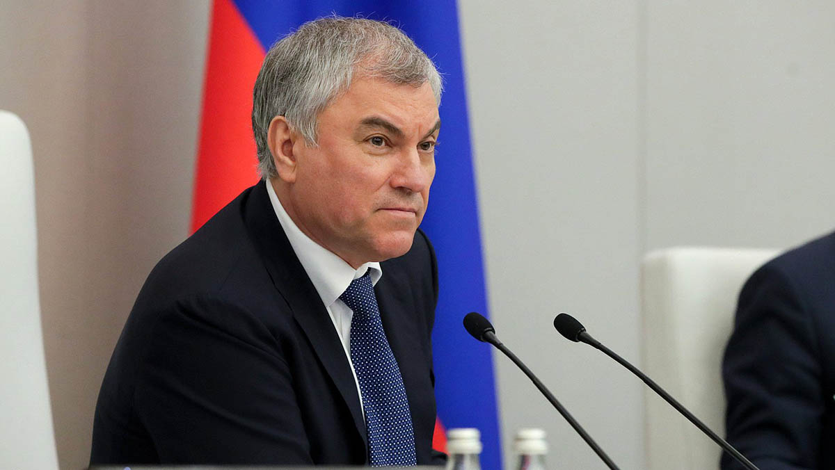 «Пока мы помним — они живут»: Володин поздравил россиян с Днем Победы