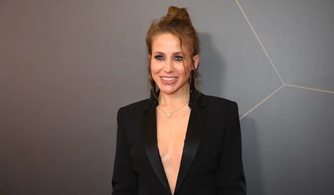 Барановская объявила о замужестве и сроке беременности