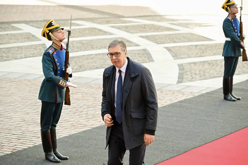 Президент Сербии Александр Вучич во время военного парада в Москве, посвященного 80-ой годовщине Победы в Великой Отечественной войне, 9 мая