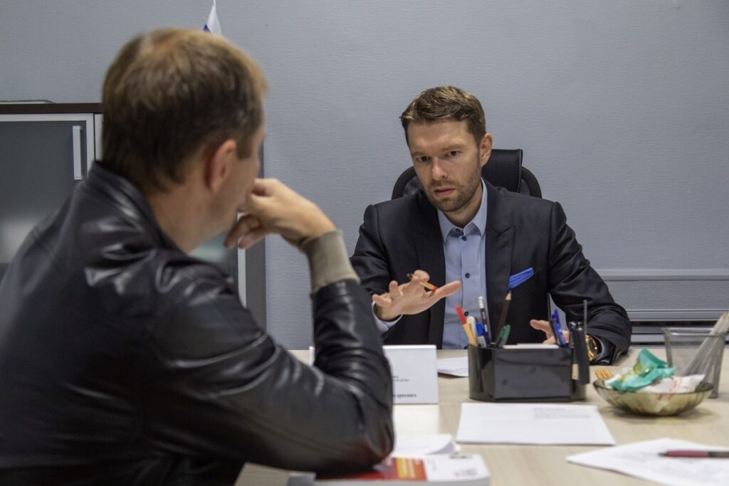 Алексей Вихарев добился выплат вдове бойца СВО