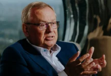 Андрей Костин на ПМЭФ сообщает об устойчивом росте экономики России andrej kostin na pmef soobshhaet ob ustojchivom roste ekonomiki rossii-stanural-ru-0