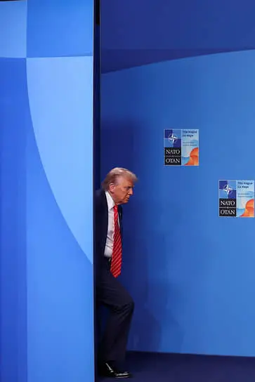 Дональд Трамп на саммите НАТО