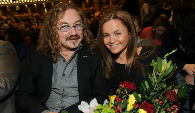 "Похожа на бабушку": родившая раньше срока жена Николаева показала дочку