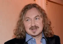 Игорь Николаев, Юлия Проскурякова и Роман Емельянов укрепляют дружбу семьи igor nikolaev yuliya proskuryakova i roman emelyanov ukreplyayut druzhbu semi-stanural-ru-174874555300-0