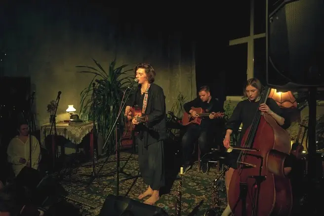 Илья Золотухин из группы «Бонд с кнопкой» | Источник: Бонд с кнопкой / T.me