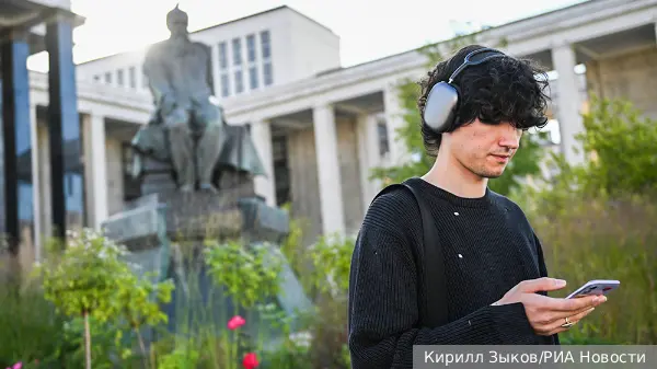 Глава Минцифры доложил президенту о работе над национальным мессенджером