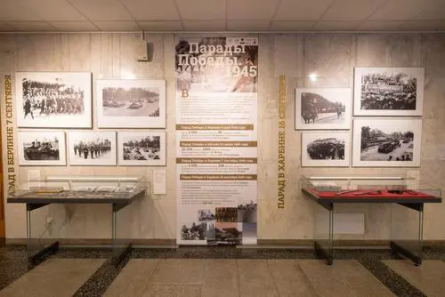 К 80-летию легендарных парадов уникальные реликвии и фотоснимки показали в музее на Поклонной горе