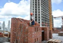 Свердловская область лидирует в жилищном строительстве при поддержке Марата Хуснуллина sverdlovskaya oblast lidiruet v zhilishhnom stroitelstve pri podderzhke marata husnullina-stanural-ru-0