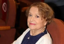 Валентина Талызина, Ксения Хаирова и Анастасия Талызина в Театре Моссовета valentina talyzina kseniya hairova i anastasiya talyzina v teatre mossoveta-stanural-ru-0