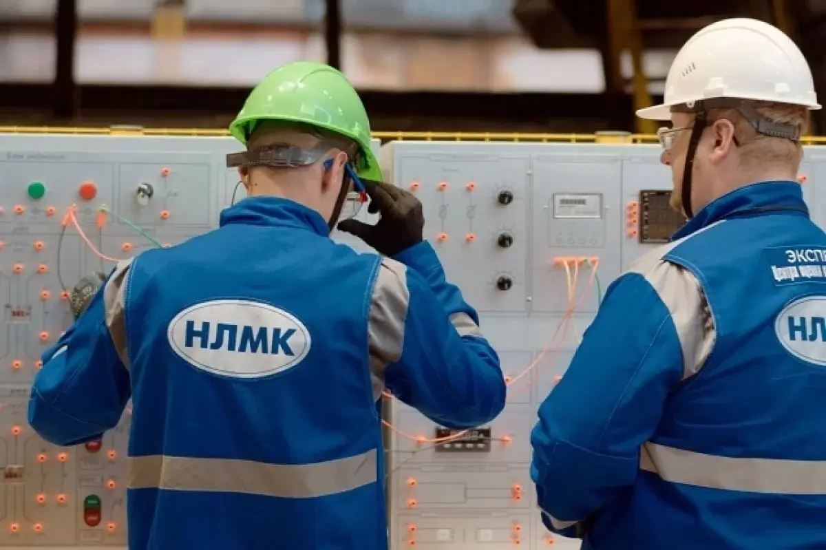 ВИЗ-Сталь и Уральский политехнический колледж совместно готовят успешных специалистов-0