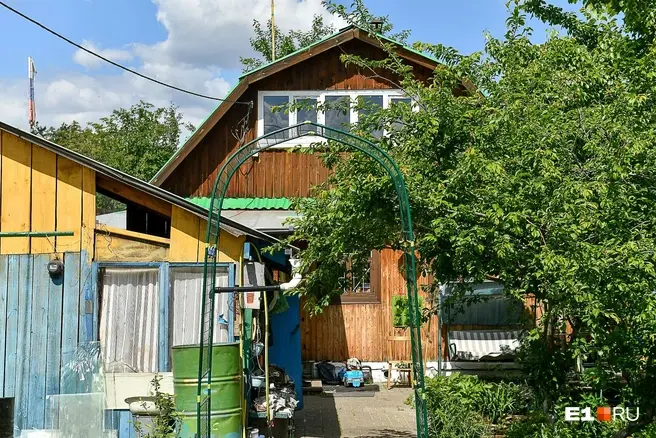 Все постройки до 2031 года нужно узаконить | Источник: Артем Устюжанин / E1.RU