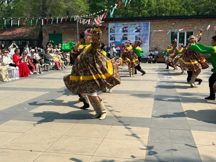 Во Владивостоке в парке им. Сергея Лазо прошел Ысыах (0+) ИА PrimaMedia