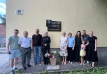 Яркое наследие Юрия Филимонова и «Уралочки» в сердцах Екатеринбурга yarkoe nasledie yuriya filimonova i uralochki v serdczah ekaterinburga-stanural-ru-174885578100-0