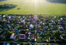 Никита Чаплин делится советами по уходу за садом в зной от Госдумы nikita chaplin delitsya sovetami po uhodu za sadom v znoj ot gosdumy-stanural-ru-0