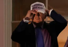 tramp podpisal zakonoproekt o nalogovyh lgotah i sokrashhenii -stanural-ru-0