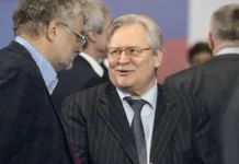 Юрий Кара обсуждает вклад в российское кино и сотрудничество с «Единой Россией» yurij kara obsuzhdaet vklad v rossijskoe kino i sotrudnichestvo s edinoj rossiej-stanural-ru-0