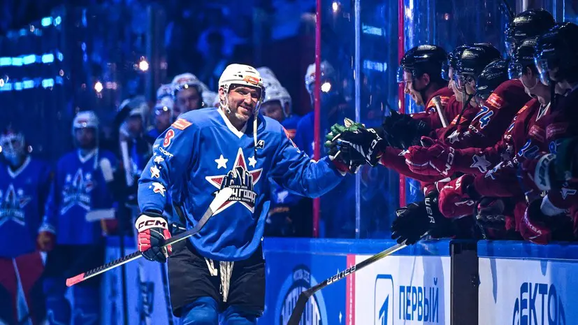 Чествование Овечкина, хет-трик Подколзина и лакросс-гол Мичкова: звёзды НХЛ устроили шоу в «Матче года»