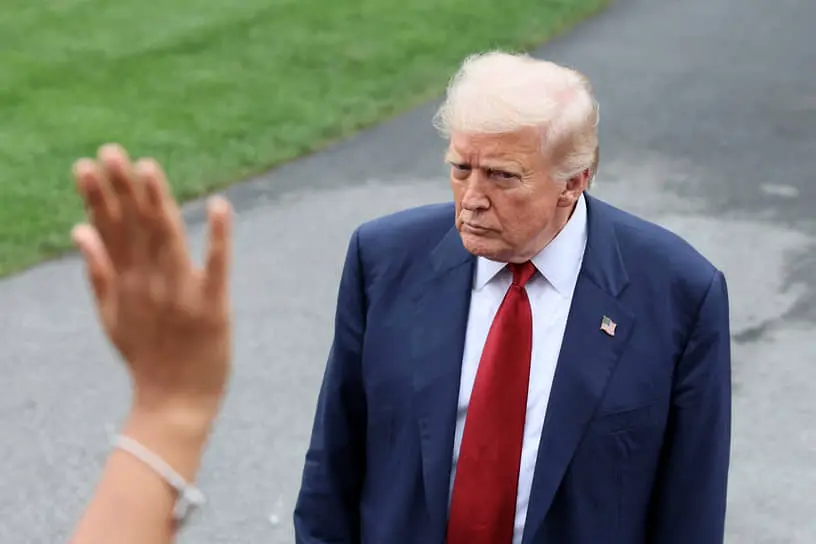 Дональд Трамп против России и причины отправки атомных субмарин в США-0