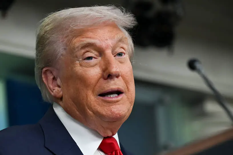 Дональд Трамп, Владимир Путин и Владимир Зеленский готовятся к встрече-0