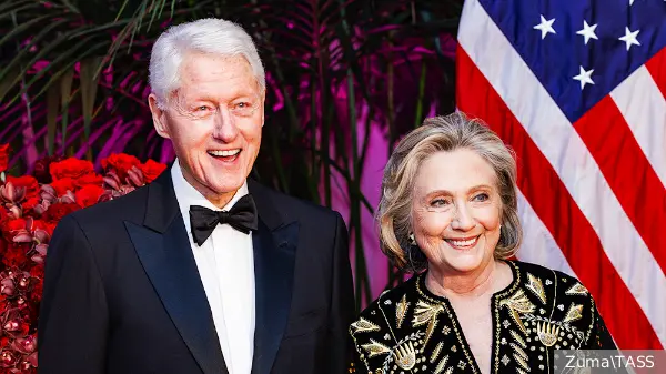 Конгресс США вызвал чету Клинтонов по делу Эпштейна