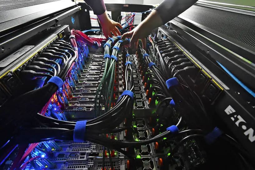     Лидеры IT-рынка Google, Amazon, Microsoft расчищают небо для роста прибыли в облаках-0