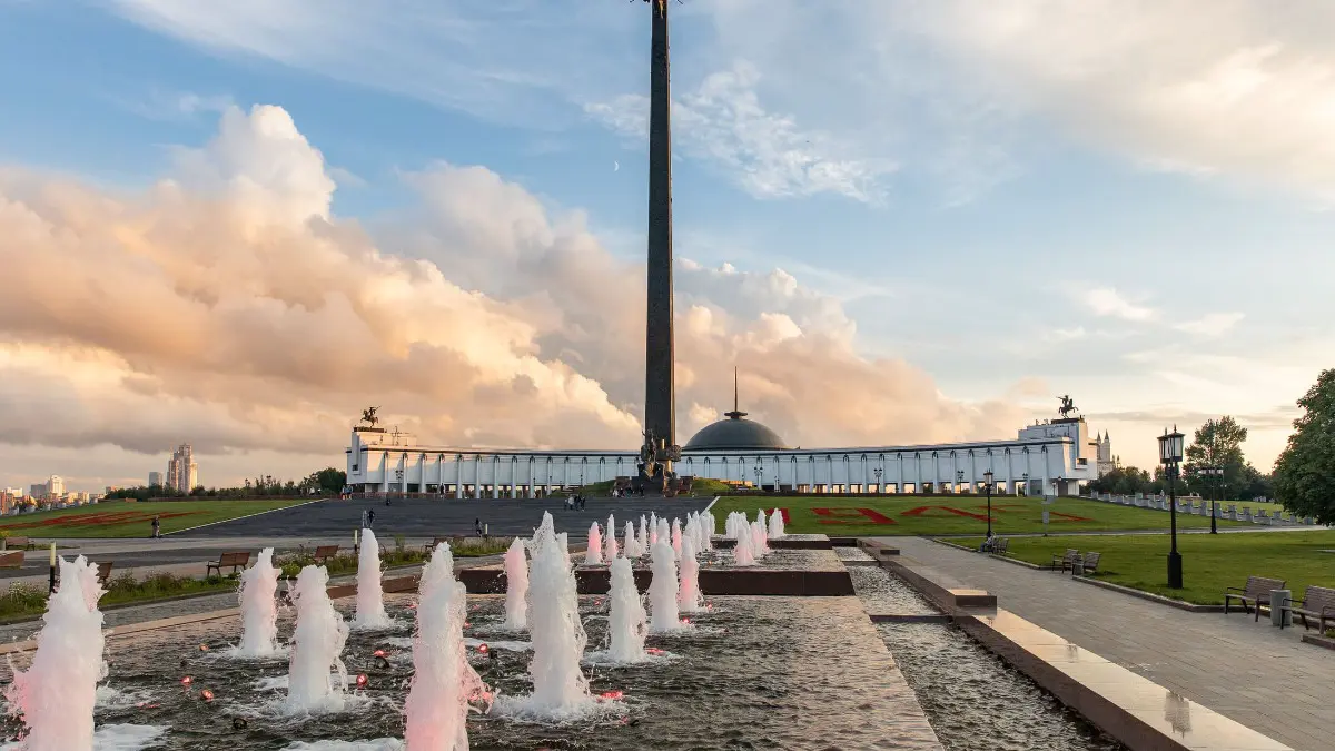 Свыше 150 художественных работ из 13 стран представят в Музее Победы