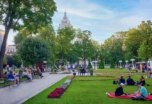 Парк Горького, Сад имени Н.Э. Баумана и «Эрмитаж» встречают август насыщенной программой park gorkogo sad imeni ne baumana i ermitazh vstrechayut avgust nasyshhennoj programmoj-stanural-ru-0