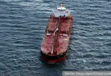 Станислав Митрахович и Олег Степанов заявили о готовности России дать отпор угрозам на Балтике stanislav mitrahovich i oleg stepanov zayavili o gotovnosti rossii dat otpor ugrozam na baltike-stanural-ru-0