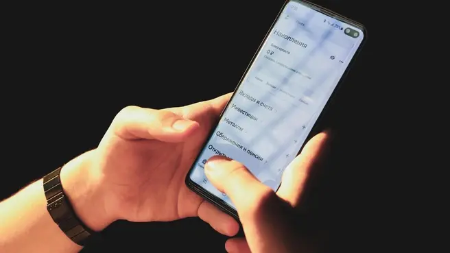 Число обманутых растет так же быстро, как число мер, которые принимаются против мошенников | Источник: Наталья Лапцевич / 74.RU