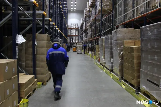 Работа на складе удобна свободным графиком, но есть и неприятные нюансы | Источник: Станислав Соколов / NGS.RU