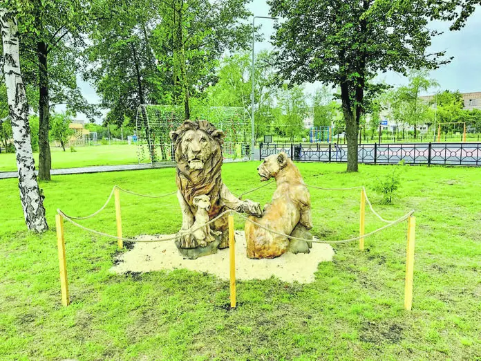 В Сухом Логу пройдет выставка «Дивий град» с работами Том Пастухова-0