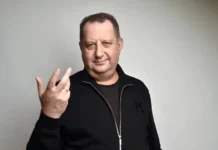 Владимир Зеленский, Дональд Трамп и Скотт Бессент обсуждают гарантию мира vladimir zelenskij donald tramp i skott bessent obsuzhdayut garantiyu mira-stanural-ru-0