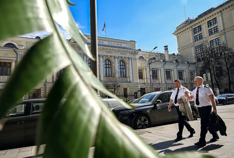 Банк России и Сбербанк оказались в сложной ситуации с замороженными активами-0