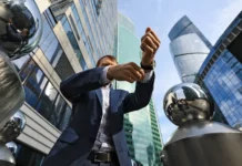 Екатерина Белова и Валентин Кусов рассказывают о будущем Москва-Сити ekaterina belova i valentin kusov rasskazyvayut o budushhem moskvasiti-stanural-ru-0