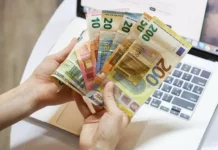 Евро устанавливает рекорды, а Центробанк и эксперты Газпромбанка видят позитив evro ustanavlivaet rekordy a czentrobank i eksperty gazprombanka vidyat pozitiv-stanural-ru-0