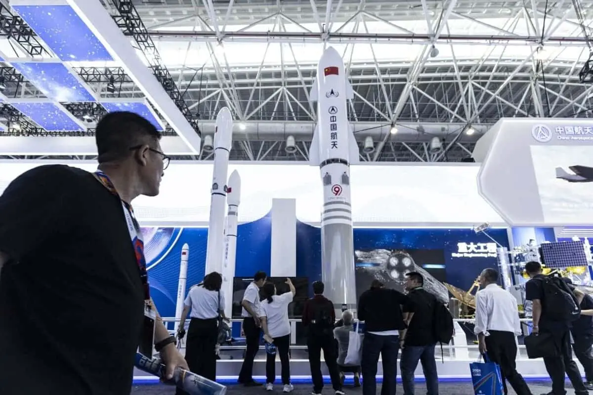 SpaceX и NASA готовят США к новым победам на фоне успехов Китая и МКС-0