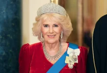 karl kamilla donald i melaniya tramp gotovyatsya k torzhestvennoj vstreche-stanural-ru-0