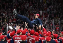 КХЛ установила рекорд, выплачивая щедрые суммы клубам, включая Локомотив khl ustanovila rekord vyplachivaya shhedrye summy klubam vklyuchaya lokomotiv-stanural-ru-0