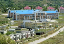 vladimir putin i sergej kirienko podderzhali uchitelej i shkoly yuzhnoj osetii-stanural-ru-0